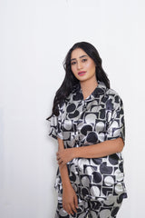 Body Girl Stylish 2-Piece Half Sleeves Set – Black & White Design
