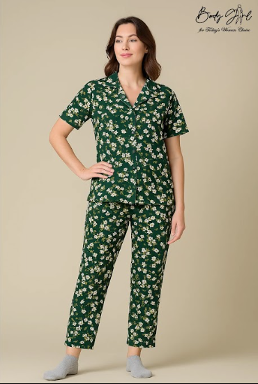 Body Girl Deep Green Daisy Floral Linen Pajama Set – Elegant & Cozy Women’s Nightwear