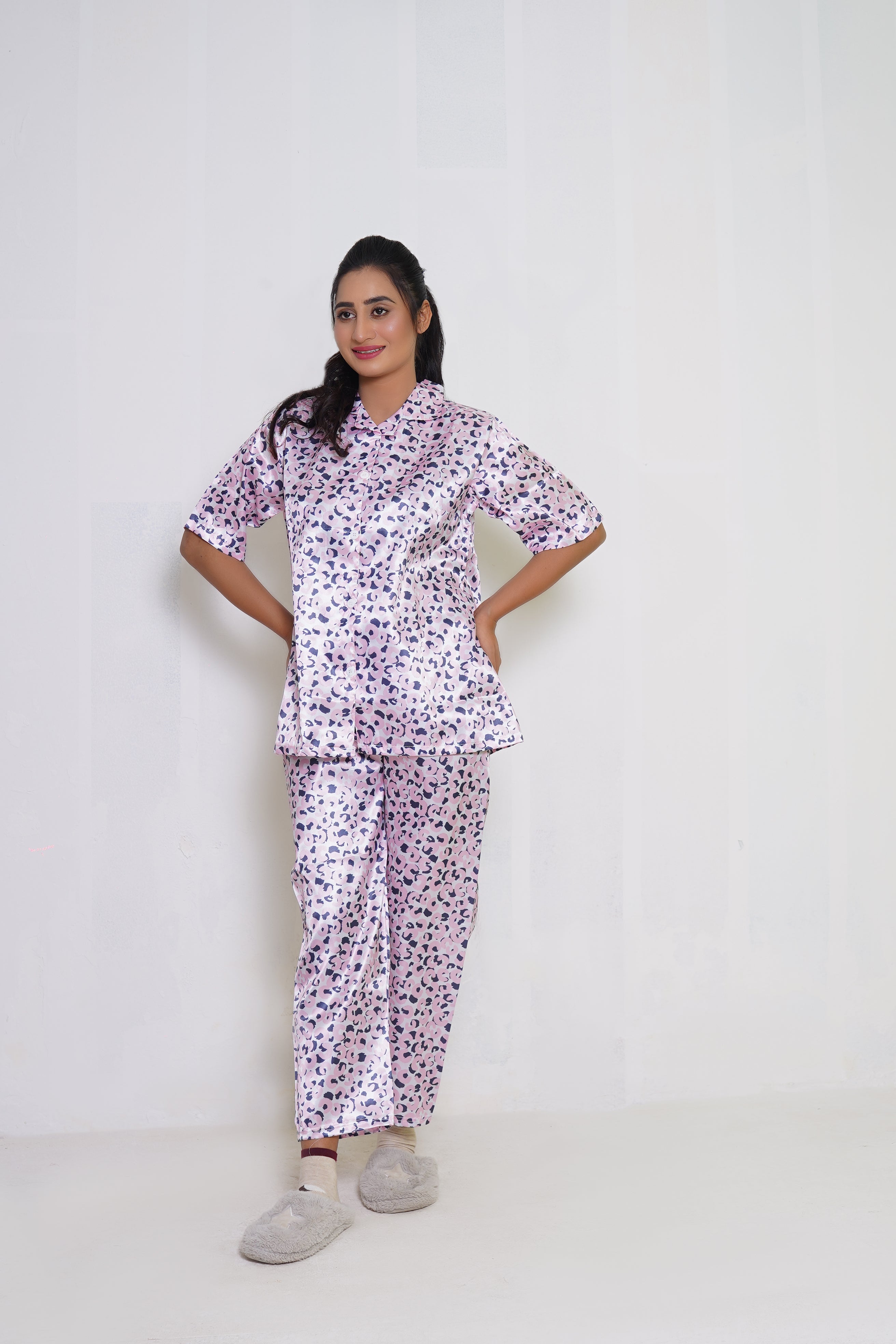 Body Girl Elegant 2-Piece Printed Pajama Shirt Set – Comfortable & Stylish Sleepwear